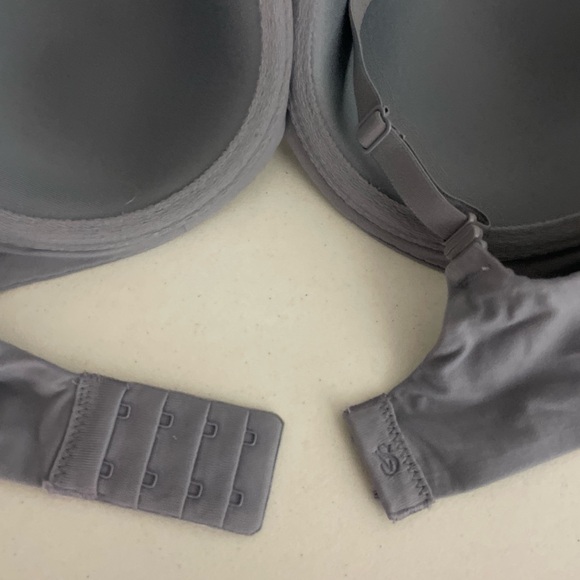 Victoria’s Secret Body by Victoria Lined Demi Bra Size 32DD Gray‎ - Picture 8 of 9